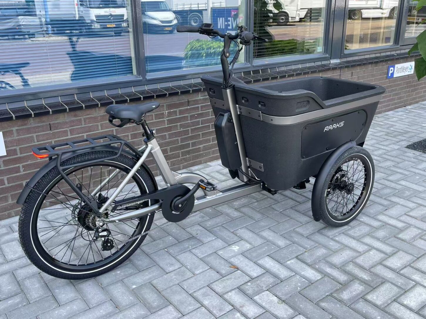 Raaks Rover elektrische bakfiets driewieler met epp bak - Afbeelding 7